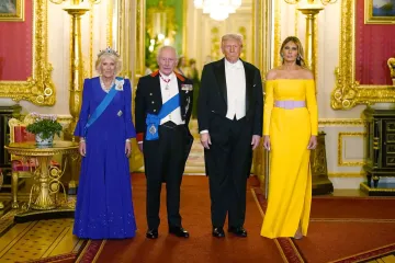 Маленький сюрприз: Мелания Трамп и Камилла надели платья в цветах украинского флага