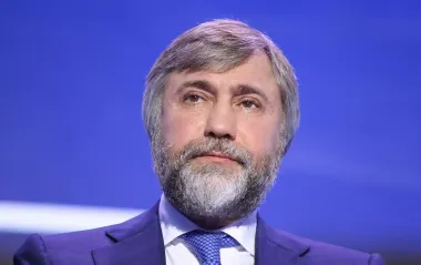 Дело олигарха Новинского: суд избрал беглому экс-нардепу меру пресечения