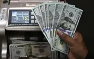 Доля доллара в международных расчетах упала до минимума с 2024 года