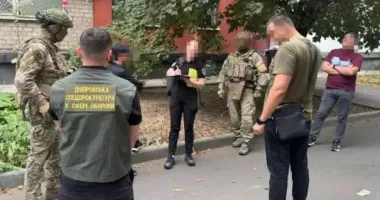 Дезертирство "под ключ": в Днепре задержали майора, который организовывал побег военных за границу