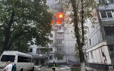 В Днепре ракета попала в высотку, в Николаеве пожары: первые последствия атаки РФ (фото)