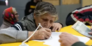 Правила отримання пенсій змінюються: хто зможе отримувати гроші не тільки на картку
