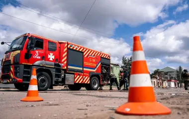 В Сумах "Шахеды" попали в промышленные объекты и учебное заведение: есть раненый