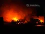 В городе взрывы и пожары: россияне сбросили на Запорожье 5 авиабомб, есть жертвы (фото, видео)
