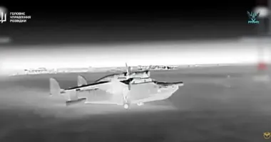 Впервые в истории: дроны ГУР сожгли два российских самолета-амфибии "Чайка" в Крыму