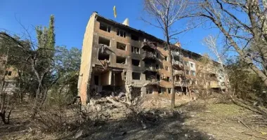 Константиновка под ударами авиации и "Смерчей": повреждены дома, есть пострадавший