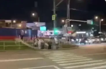 "Миллион машин едет": очевидец показал, куда мог прилететь дрон в Москве (видео)
