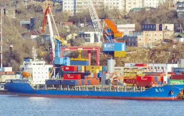 Китай таємно відправляв вантажне судно в окупований Севастополь, - FT