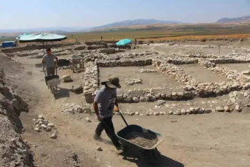 Не упоминается ни в каких текстах: ученые раскопали таинственный храм на севере Турции (фото)