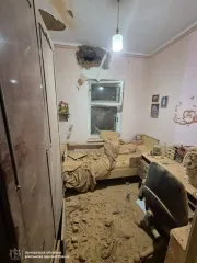 Росіяни вдарили по Запоріжжю: пошкоджені будинки, сталася пожежа