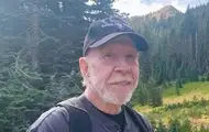 Чак Норрис покорил действующий вулкан в Калифорнии
