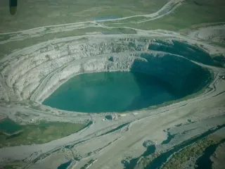 Алмазный "завод" спрятан глубоко в недрах Земли: как алмазы поднимаются на поверхность