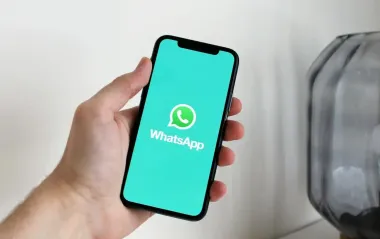 WhatsApp научился переводить сообщения прямо в чатах: как это работает