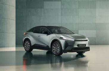 На европейский рынок выходит молодежный электрокроссовер Toyota по цене RAV4 (фото)