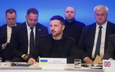 "У нас нет толстых ракет для парадов". Зеленский обвинил Россию в гонке вооружения