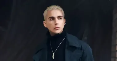 "В моем лице есть ботокс": MELOVIN признался, какие процедуры красоты он делает