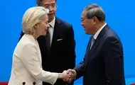 Глава ЄК закликала КНР спонукати РФ до переговорів