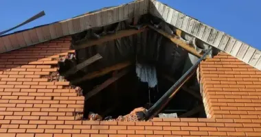 Россияне били по Днепропетровщине "Градами" и дронами: повреждены дома