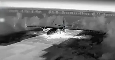 Спецназовцы ГУР уничтожили в Крыму два самолета Ан-26 и береговые РЛС