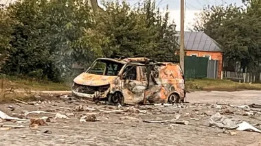 Росіяни атакували з дрона авто газової служби на Сумщині: воно вигоріло вщент