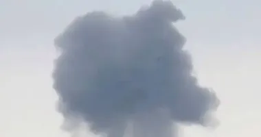 Росіяни скинули півтора десятка авіабомб на Херсон: що відомо про наслідки