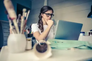 Синій чи фіолетовий?: нова оптична ілюзія викликала суперечки в Мережі