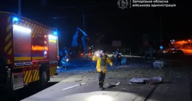 Удар по Запоріжжю: зруйновано магазин, люди лишились без світла