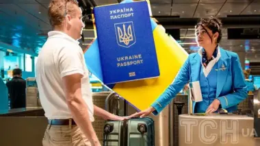 Молодь виїжджає - бізнес занепадає: компанії б’ють на сполох через виїзд 18–22-річних чоловіків