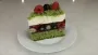 Торт "Лесной мох" со шпинатом и ягодами: взрыв цвета и вкуса для вашего праздника, рецепт