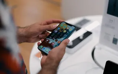 Apple готує рекордну кількість iPhone: чого чекати у 2026 році
