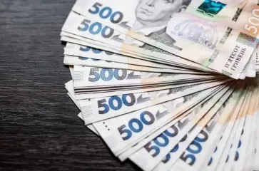 Кому из бюджетников повысят зарплаты в 2026 году