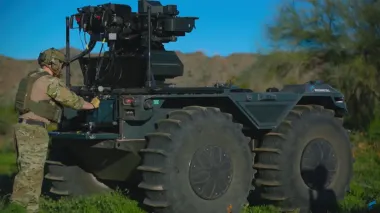 Наземный робот Rheinmetall пережил падение в океан и выбрался на сушу (видео)