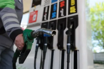 Нефть из России под видом индийской: в Украине подорожает топливо из-за ограничений импорта