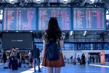 Что не стоит одевать в аэропорт: туристка поделилась горьким опытом