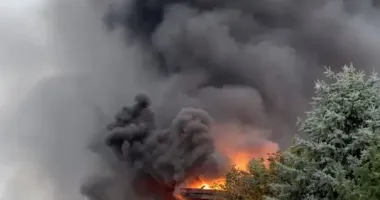 Россияне атаковали Днепр дронами: возникли пожары, есть раненые