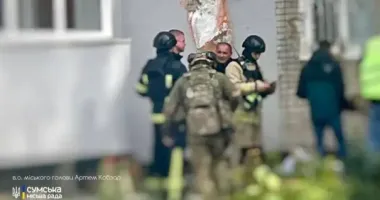 В Сумах российский беспилотник попал в многоэтажку