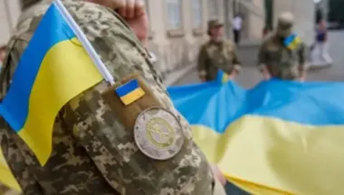 10 идей подарков ко Дню защитника Украины 1 октября: чем порадовать мужа, брата, отца и сына