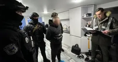 Маскировались под интернет-магазинов: в Киеве разоблачили сall-центр аферистов