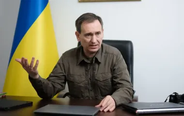 Предприниматели жалуются на отток работников: Вениславский о выезде молодежи за границу