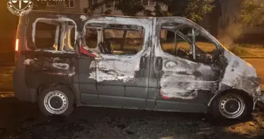 У Києві затримали чоловіка, який палив авто на замовлення