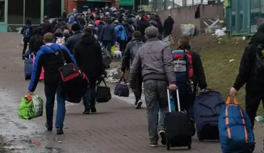 Сколько мужчин выехало из Украины из-за войны: демограф озвучил статистику