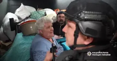 Чудом выжили: на Сумщине "Белые ангелы" спасли супругов после взрыва дрона