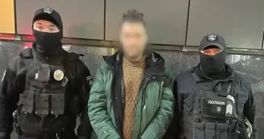 У Києві повідомили про підозру водію Mercedes, який напав на велосипедиста