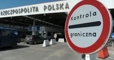 Українці 18-22 років масово їдуть до Польщі: прикордонники назвали рекордні цифри вересня