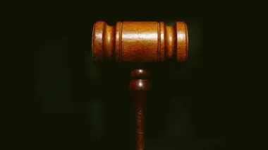 За держзраду заочно засудили експрацівника Київської ОДА – його віддали за обміном Росії