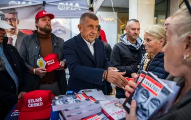 В Чехії стартували парламентські вибори: перемогу може отримати популіст Бабіш