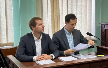 Суд у Києві арештував водія, який побив і кинув на дорозі велосипедиста