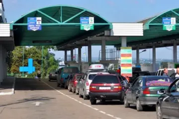 Документи, які потрібні для виїзду за кордон на чужому автомобілі: повний перелік