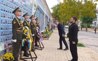Премьеры двух стран ЕС прибыли в Киев: что известно (фото, видео)