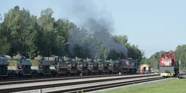 150 поездов для ВСУ: как бюрократы ЕС тормозят поставки оружия в Украину, — генерал